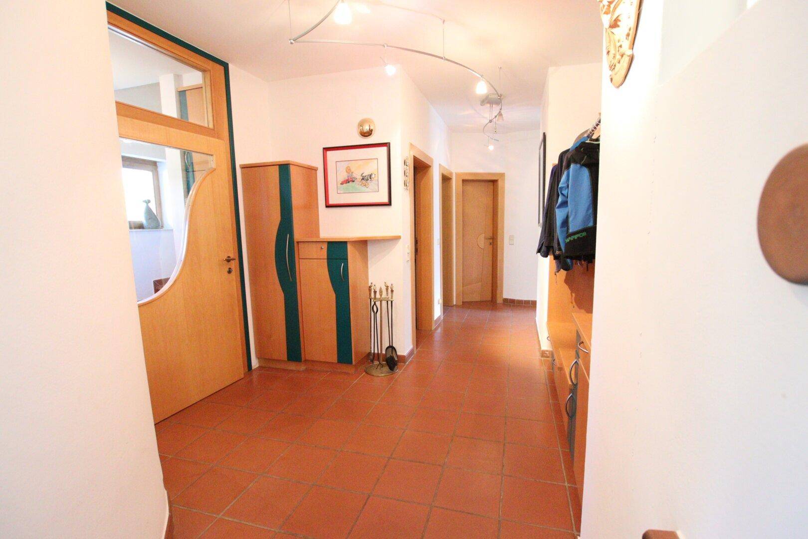 Schöner 130m² Architekten-Bungalow in Keutschach Nähe Rauschelesee in Aussichtslage
