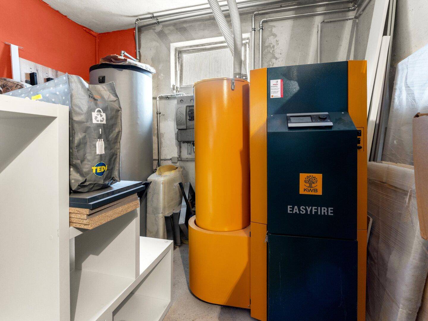 Neu (10.04.): Teilsaniertes 140m² Wohnhaus mit 1.012m² schönem ...