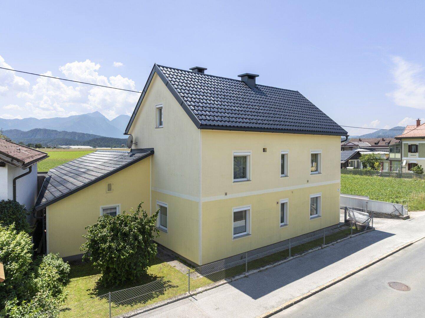 Tolles und schönes 150m² Einfamilienhaus mit Garage und Nebengebäude in Eberndorf - Ansicht 2