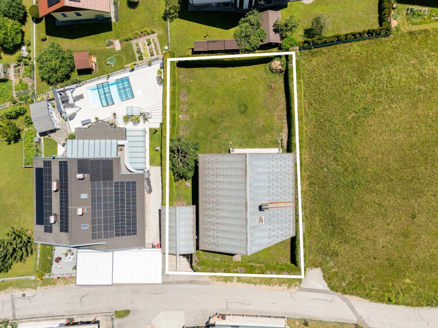 Schönes, sonniges und ruhiges Einfamilienhaus mit 160,00m² Nfl. und 882m² Grundstück plus Garage in Köttmannsdorf - Stadtnah - Ansicht 6