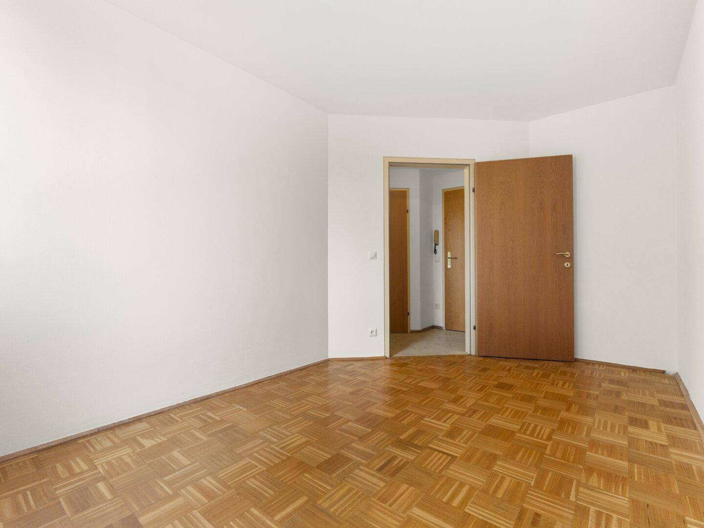 Schöne 2 Zi Wohnung mit Loggia in Waidmannsdorf - Christof-Martin-Wieland-Straße