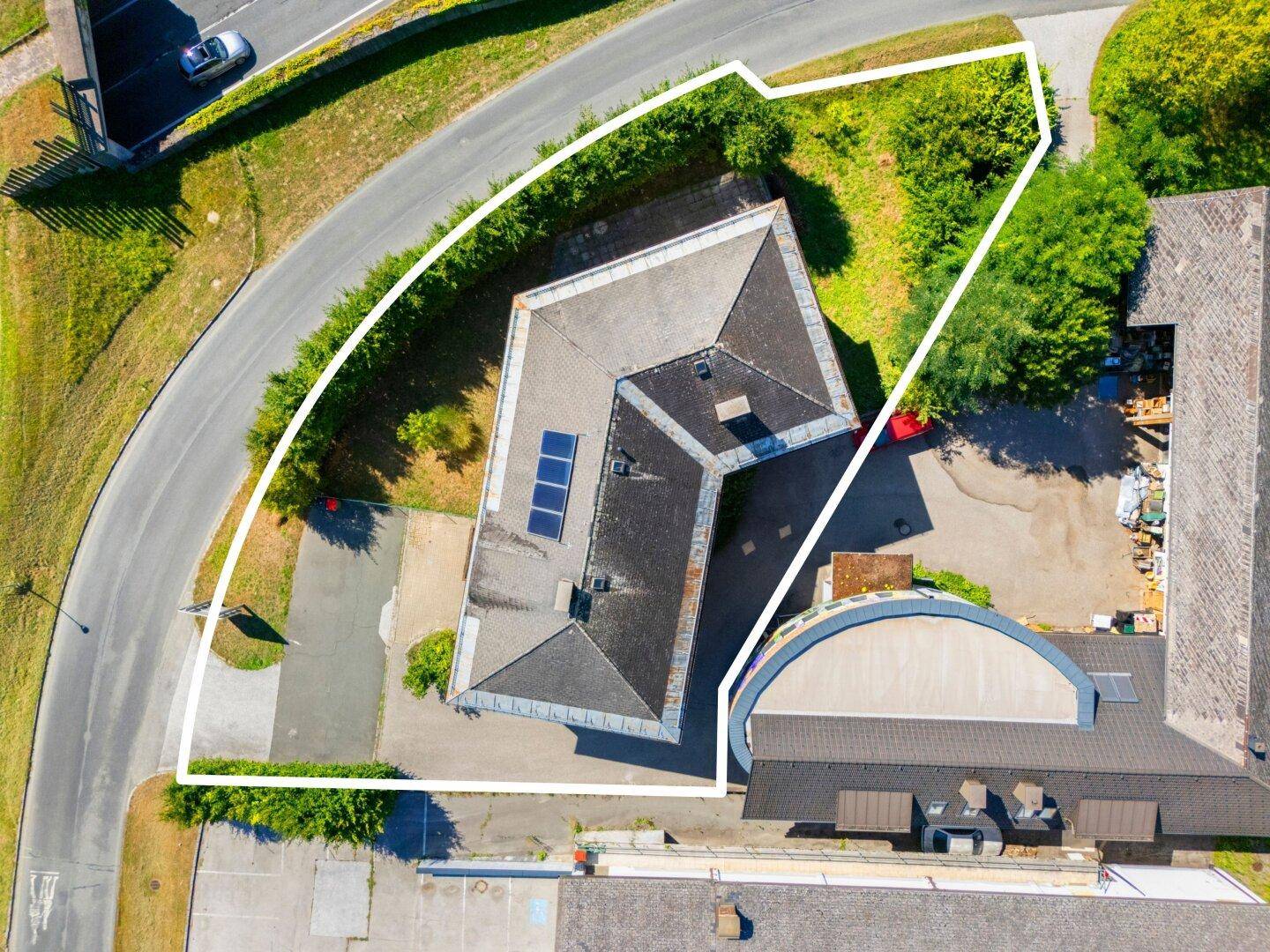 Mehrfamilienwohnhaus mit 400m² mit 2 Wohnungen plus 10 Einzelzimmern Nähe Ratzteich in Kirschentheuer - Ferlach