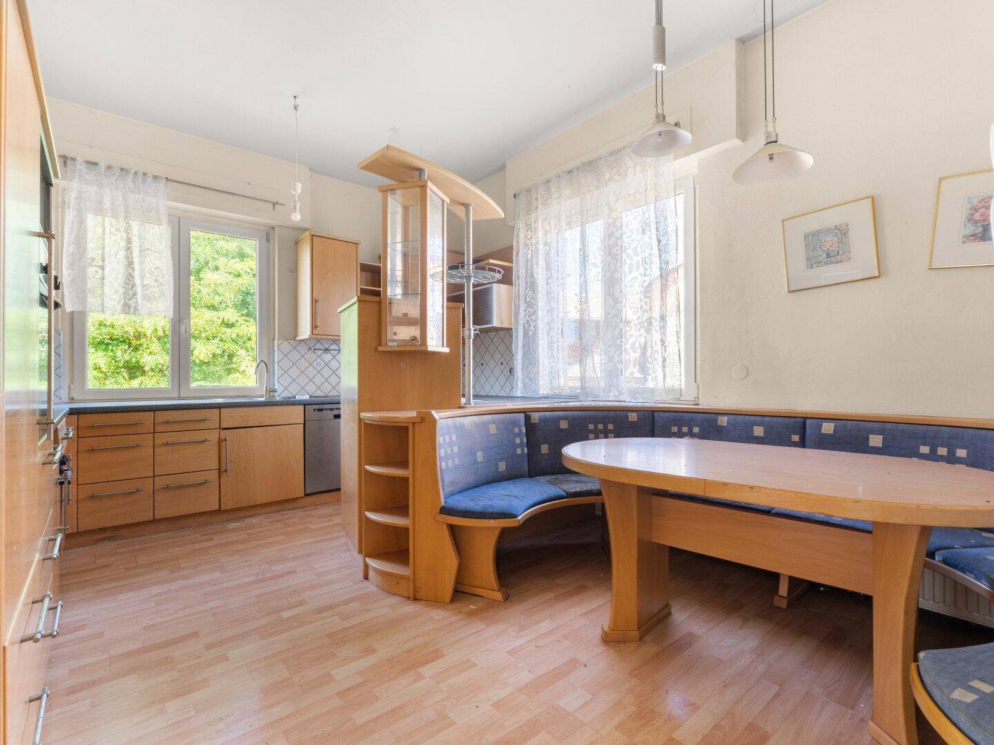 Mehrfamilienwohnhaus mit 400m² mit 2 Wohnungen plus 10 Einzelzimmern Nähe Ratzteich in Kirschentheuer - Ferlach