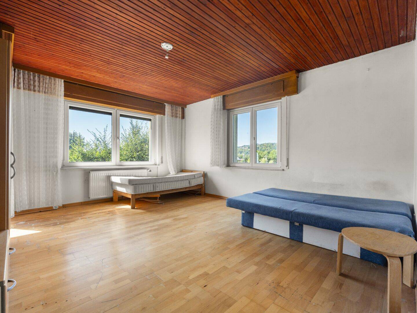 Mehrfamilienwohnhaus mit 400m² mit 2 Wohnungen plus 10 Einzelzimmern Nähe Ratzteich in Kirschentheuer - Ferlach