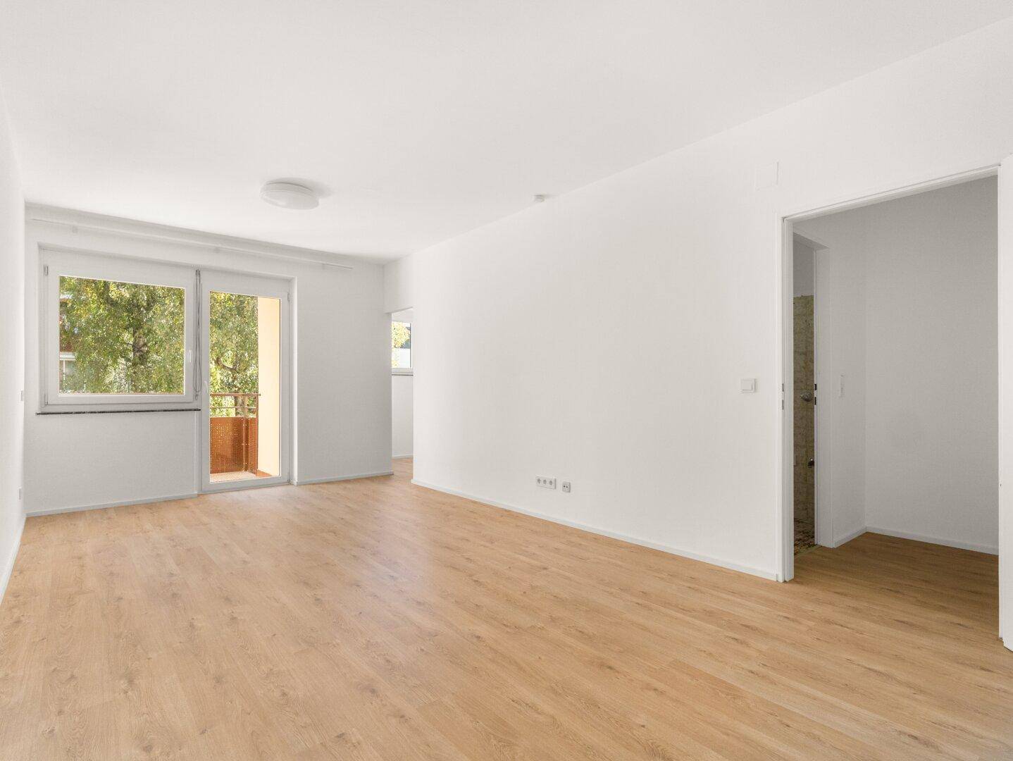 Schöne 38m² Garconniere mit Loggia und Garage am Neptunweg - Nähe Uni- und Wörthersee