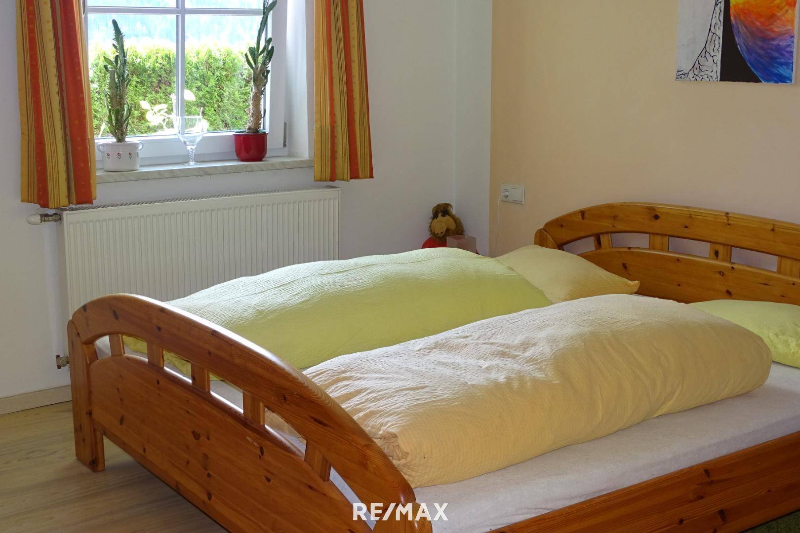 Schlafraum EG/ bedroom