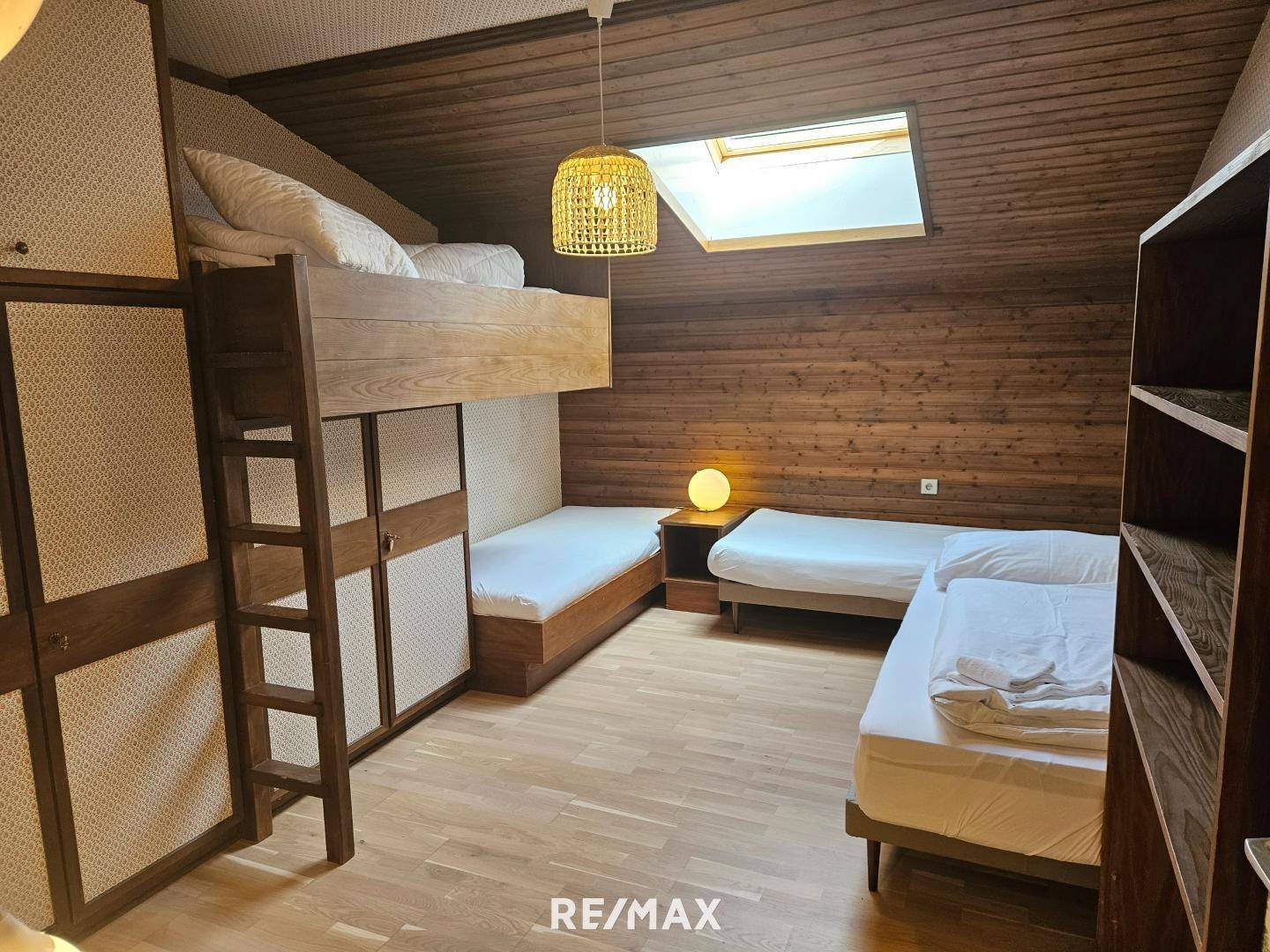 Schlafzimmer 2