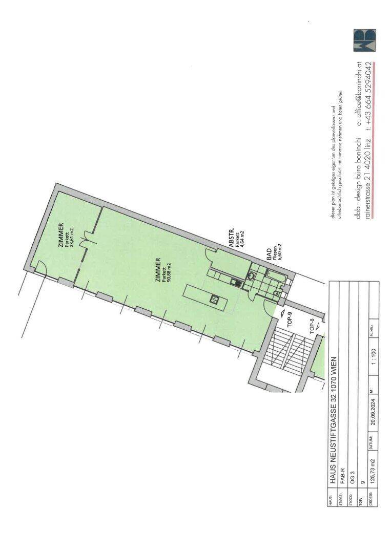 Detaillierter Grundriss einer Wohnung mit Zimmern, Bad und Abstellraum, inklusive Fenster in Bad und Küche.