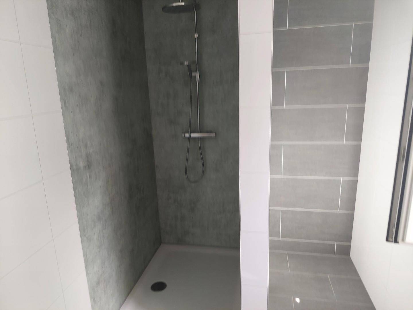 Bad mit Dusche