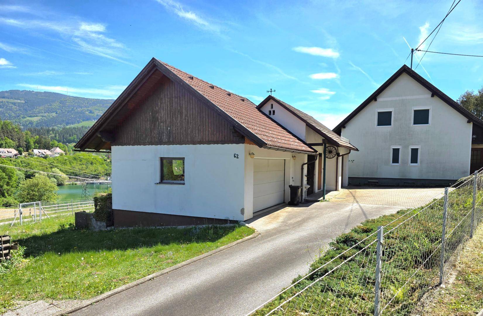 Sehr gepflegtes Einfamilienhaus mit großem, sonnigen Garten in Südkärnten! - Mehr