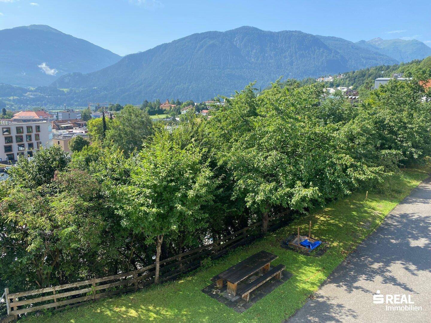Garten/Spielplatz