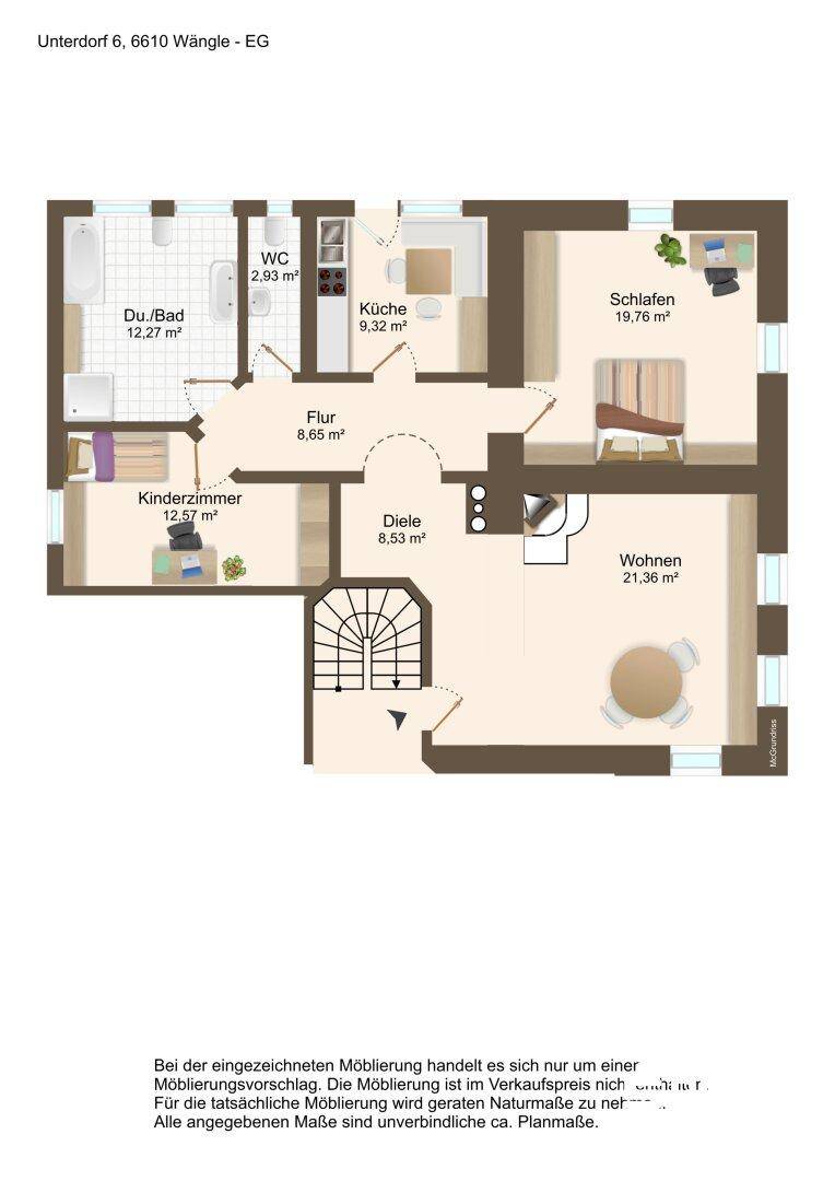 Grundriss des Erdgeschosses mit Küche, Wohnzimmer, Schlafzimmern und Bad.