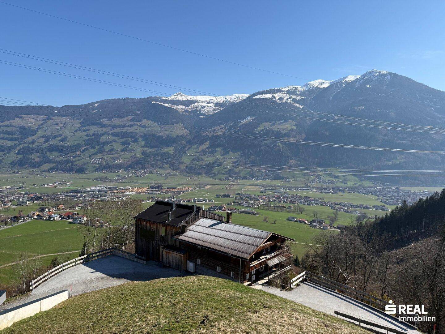 Top Grundstück am Fügenberg mit spektakulärer Aussicht - Ansicht 2