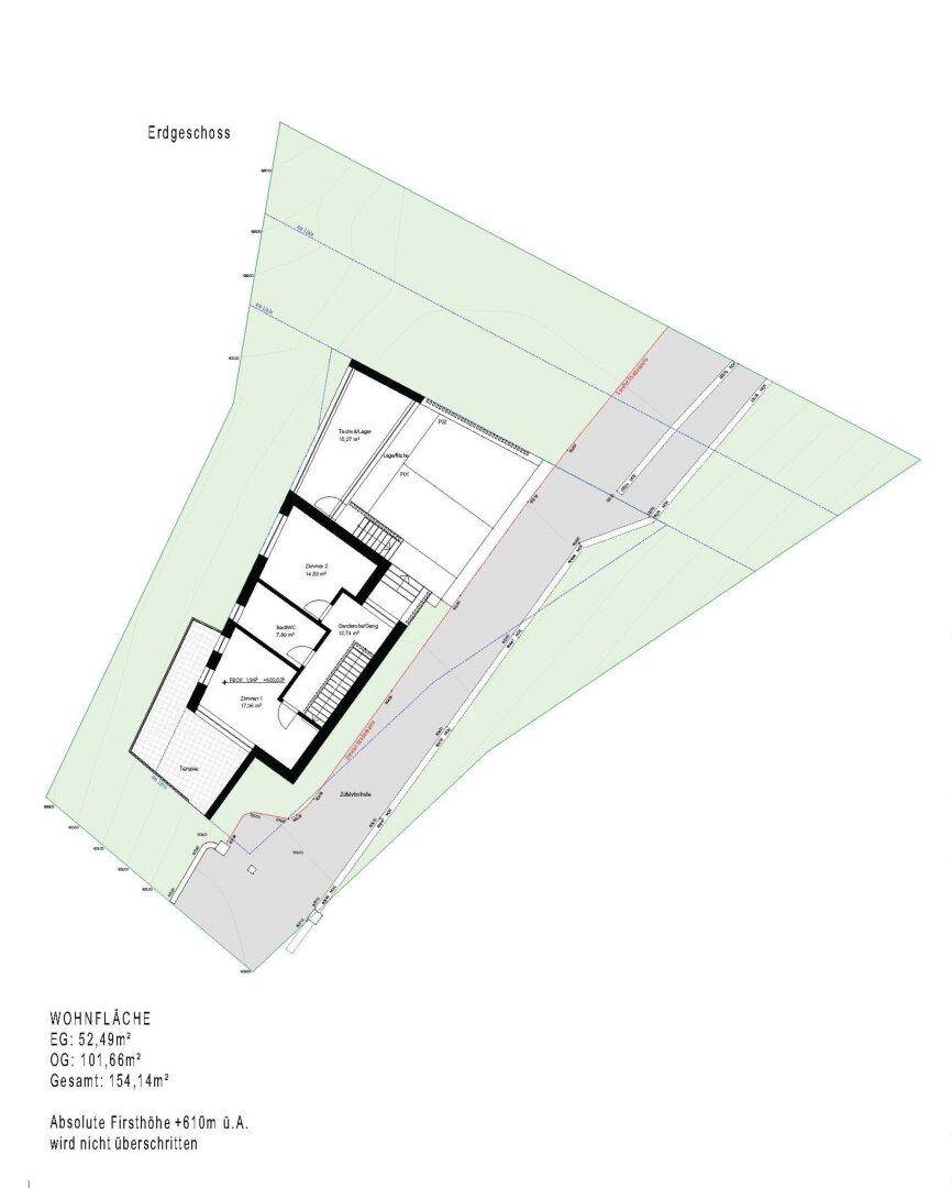 Grundriss des Erdgeschosses mit Raumaufteilung und Grundstücksgrenzen.