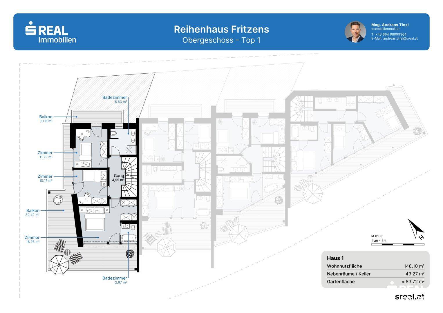 Grundriss des Obergeschosses von Haus 1 mit Schlafzimmern, Bädern und zwei Balkonen.