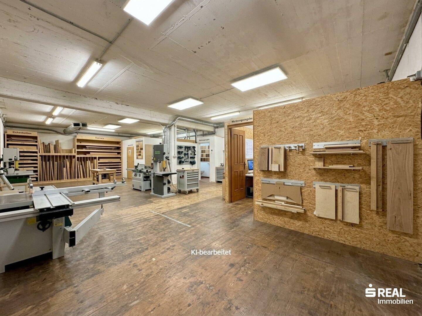 Gepflegtes Lager mit 3 Stellplätzen in Kitzbühel – flexible Raumgestaltung möglich! - Ansicht 3