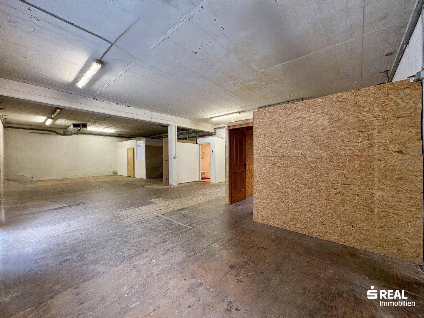 Gepflegtes Lager mit 3 Stellplätzen in Kitzbühel – flexible Raumgestaltung möglich! - Ansicht 2