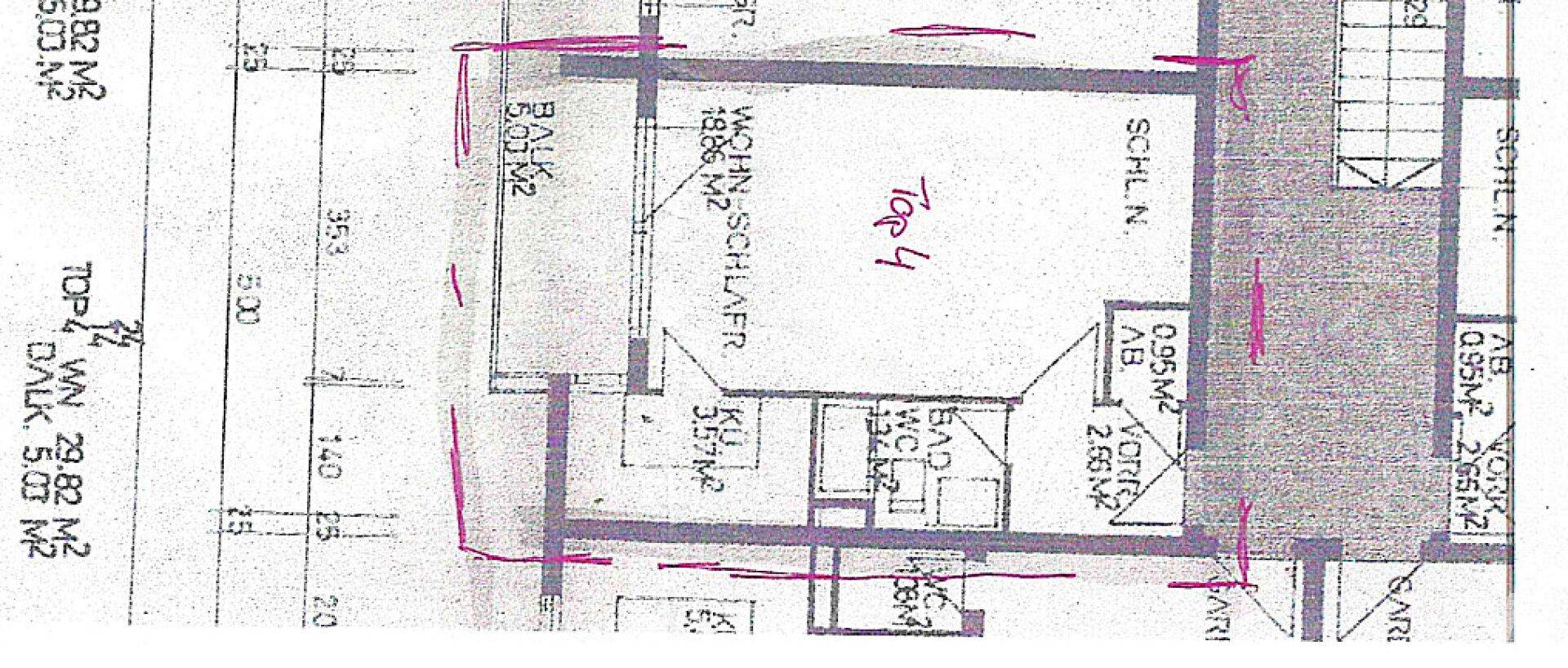 Grundrissplan einer Wohnung mit Balkon und offenem Wohn-Schlafbereich.