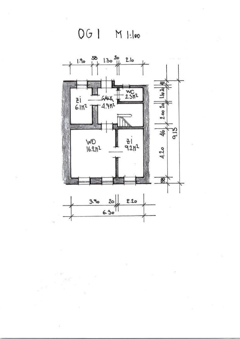 Grundriss des ersten Obergeschosses mit Wohnzimmer, Schlafzimmern und separatem WC.