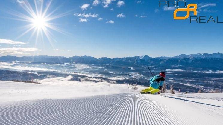 im Winter Skifahren!