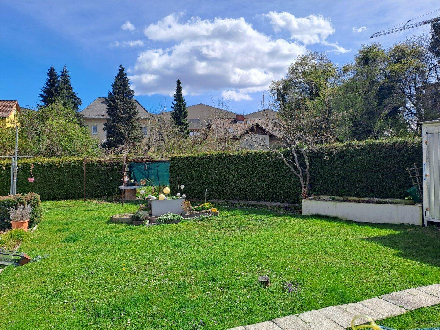 Eggenberg! Altbau-Stadtvilla auf einem Grundstück (WA 0,4-1,0) für Familien oder Unternehmer! - Ansicht 3