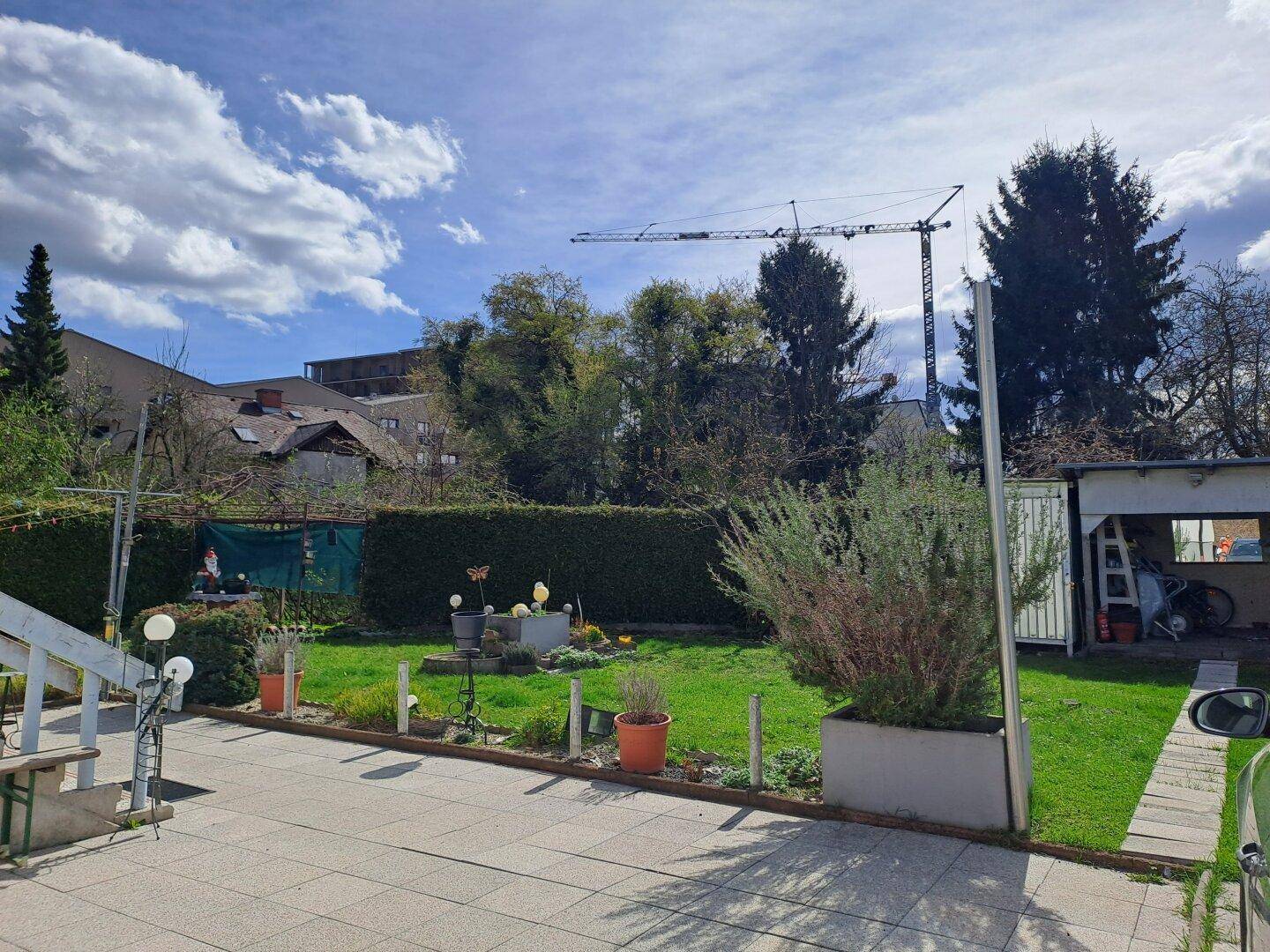 Eggenberg! Altbau-Stadtvilla auf einem Grundstück (WA 0,4-1,0) für Familien oder Unternehmer! - Mehr