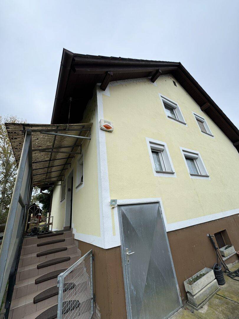 Einfamilienhaus mit großem Grundstück – auch für Landwirtschaft &amp; Anleger interessant, Pferdehaltung - Ansicht 2