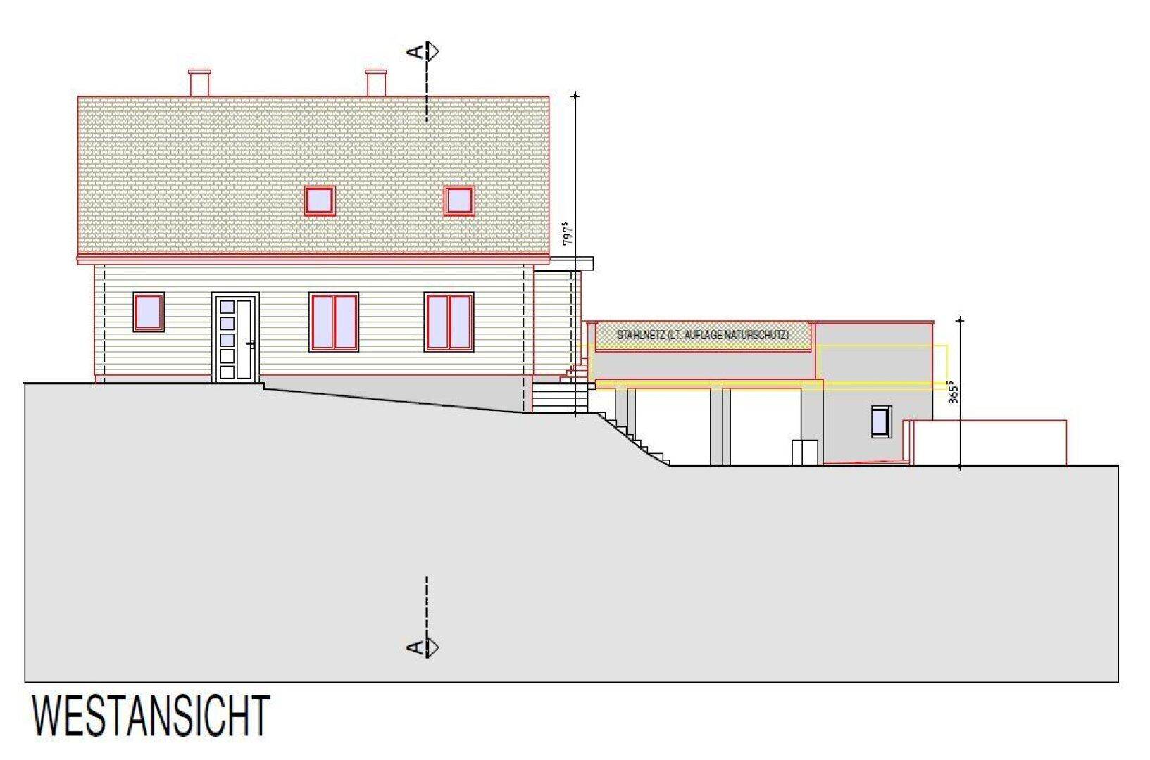 Westansicht des Gebäudes mit Satteldach, Haupteingang und mehreren Fenstern.