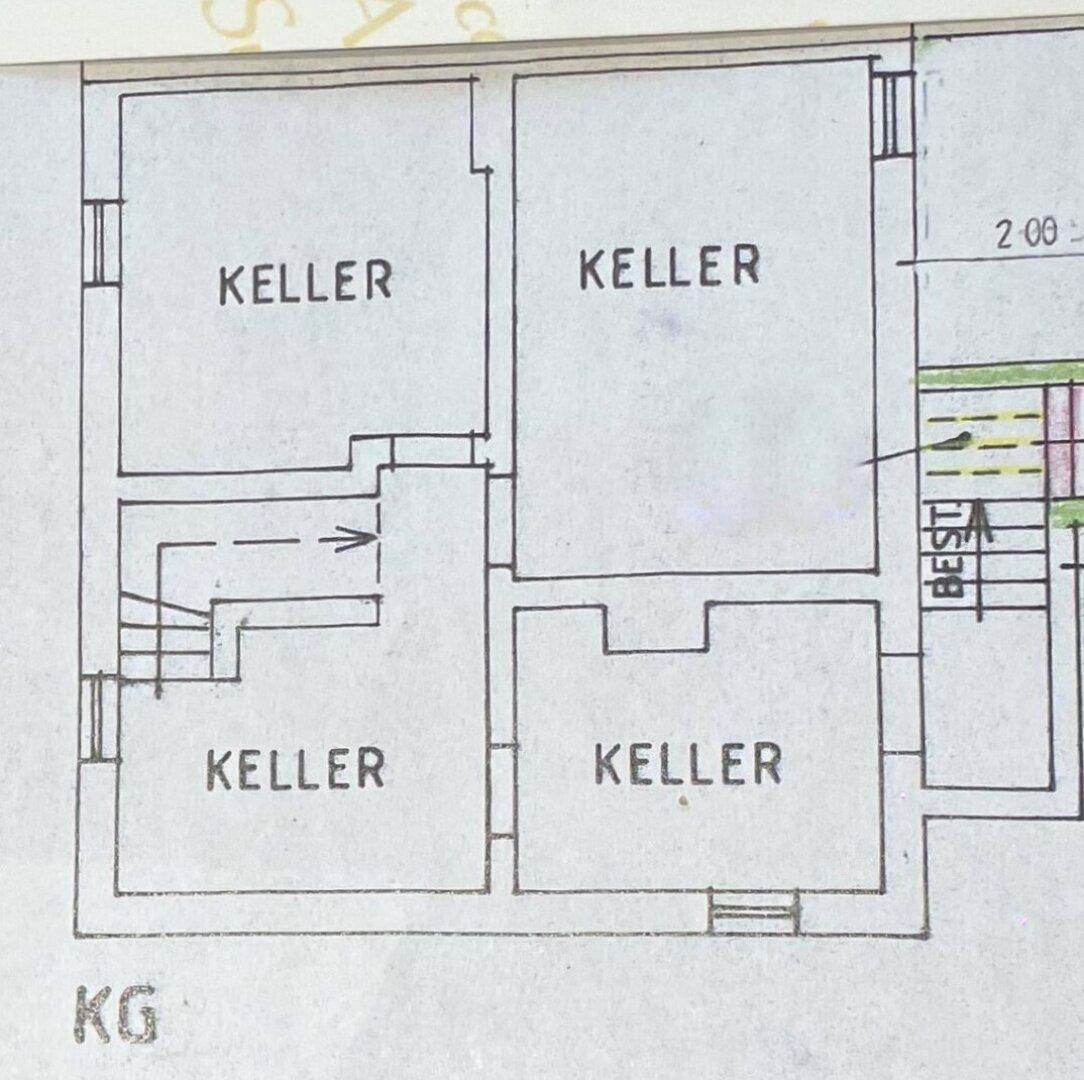 Grundriss des Kellergeschosses mit vier separaten Kellerräumen.