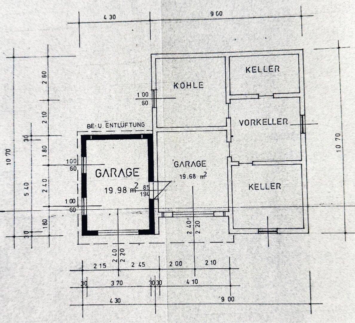 Keller mit 2 Garage