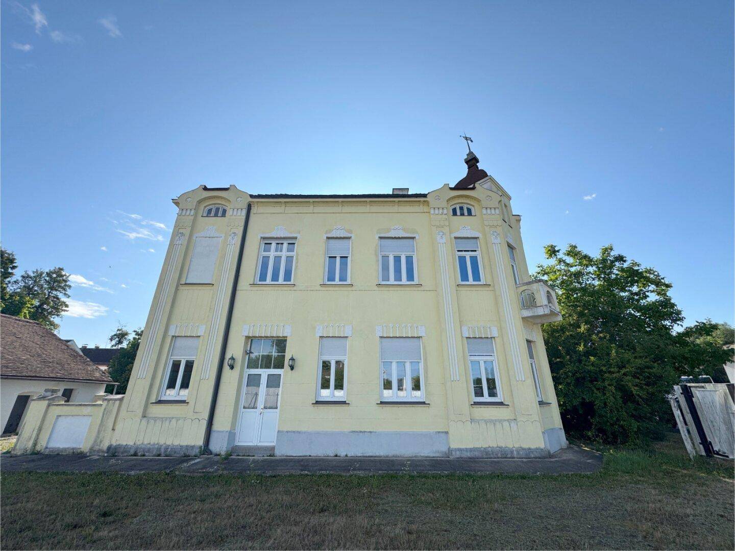 Slide 4