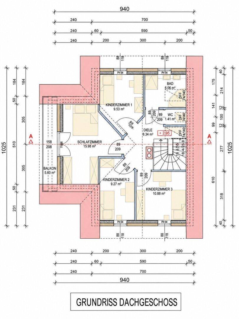 Grundriss des Dachgeschosses mit drei Schlafzimmern, einem Badezimmer und einem Balkon.