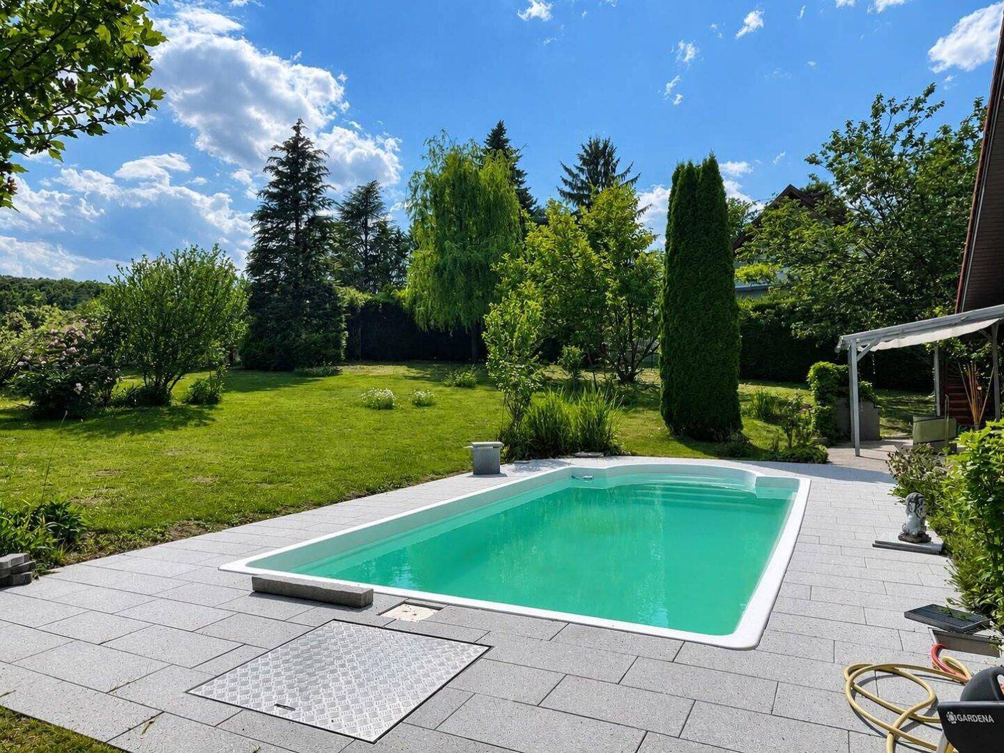 Familienidylle &amp; Paradies in absoluter Ruhelage mit Pool, Wintergarten und Naturteich! - Ansicht 3
