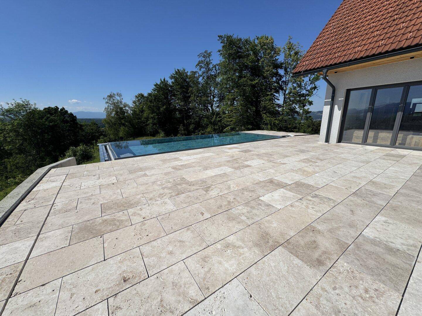 Exklusives Chalet in St. Johann i. Saggautal-Eichberg – Traumlage mit Infinity-Pool und Panoramablick, Neubau - Widok 3