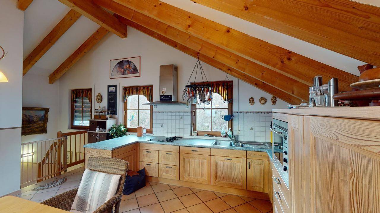 Partschins-Parcines-Dreizimmerwohnung-trilocale-Terrasse-terrazza-Garage-Bergblick-montagne
