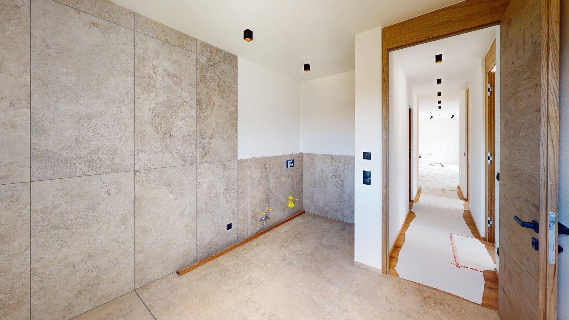 Meran-Merano-Penthouse-Trilocale-Dreizimmerwohnung-Dachterrasse-Terrazza
