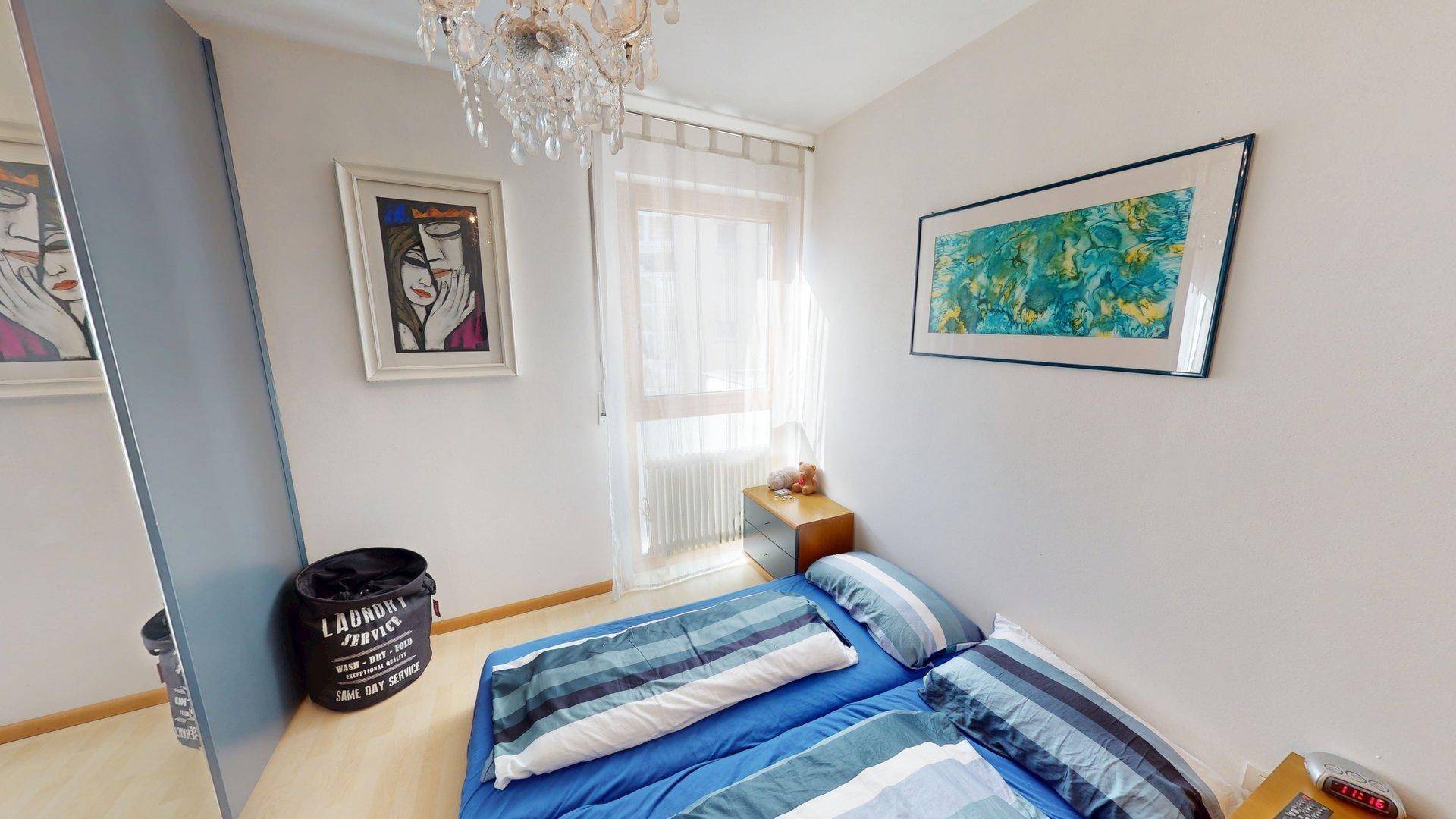 Meran-Merano-Wohnung-zu-verkaufen-vendesi-appartamento-kaufen-acquistare-Untermais-Maia-Bassa-Petrarca-Balkon-balcone-Stellplatz-posto-macchina-Seeber-Immobilien-nacktes-Eigentum-Investition-Geldanlage-nuda-proprietà-investimento-Wohnzimmer-angolo-cottura-soggiorno-Kochecke-Fenster-finestra-Bad-bagno-Schlafzimmer-camera-ripostiglio-Abstellkammer-Süd-West-sud-ovest-Kamin-Klima-aria-condizionata