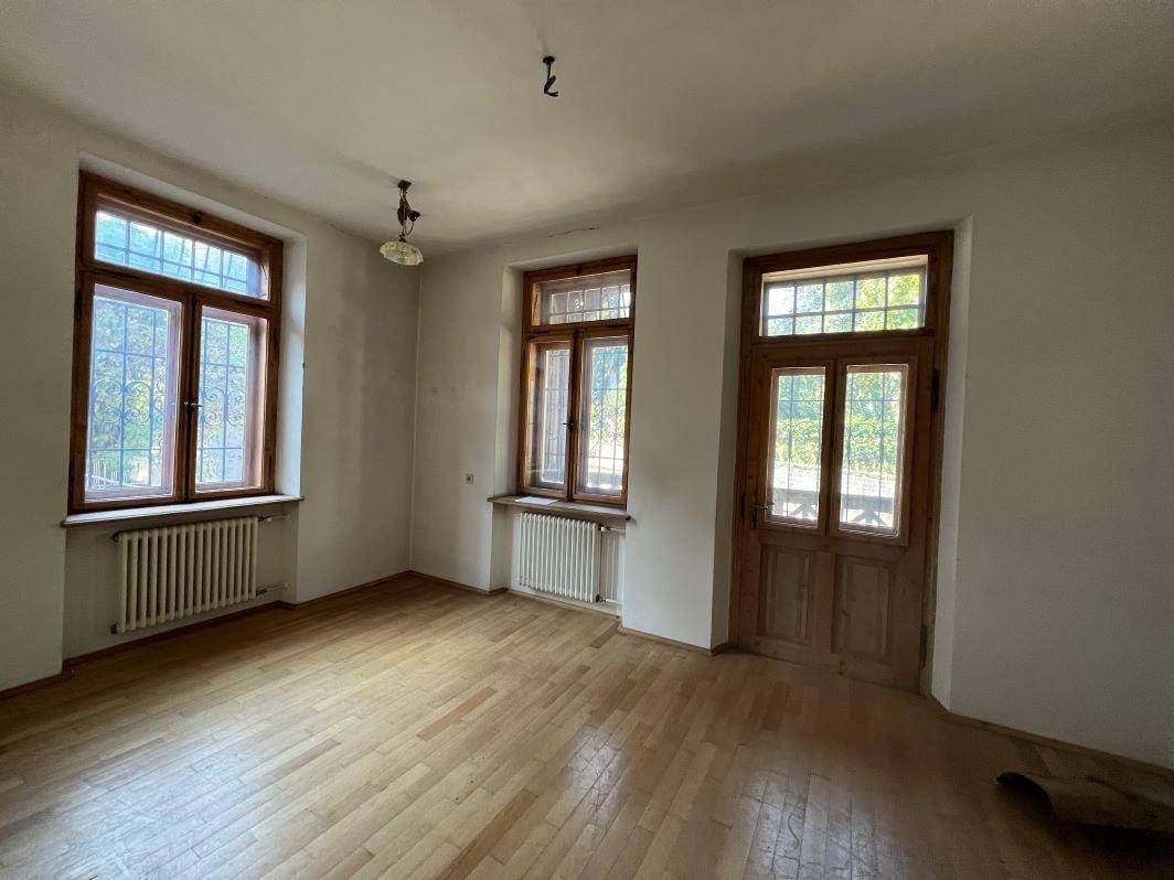 Brixen-Villa-Altbau-Stadtnah-Bressanone-Rienzdamm-Luxus-Mehrfamilienhaus-mehrere Wohnungen-appartamenti-Plose-Skiegebiet-sciiare-montagna-Berg-Luxus-Luxury