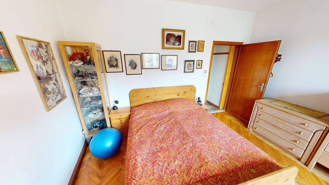 Meran-Merano-Passer-Passirio-Vierzimmerwohnung-quadrilocale-Balkon-balcone-Arbeitszimmer-ufficio-Büro-Schlafzimmer-soggiorno-cucina-cantina-Keller-garage-Garage-Aussicht-vista