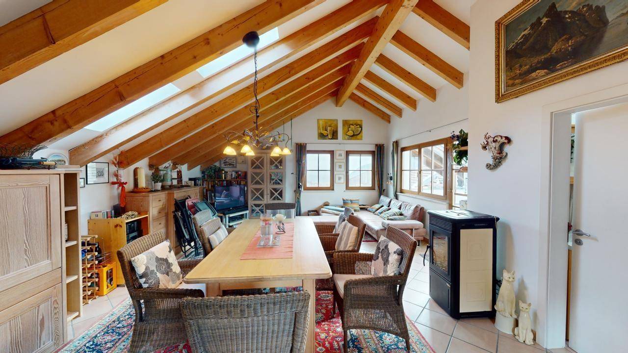 Partschins-Parcines-Dreizimmerwohnung-trilocale-Terrasse-terrazza-Garage-Bergblick-montagne
