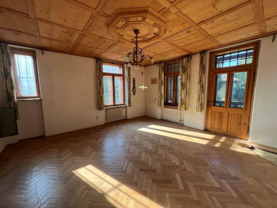 Brixen-Villa-Altbau-Stadtnah-Bressanone-Rienzdamm-Luxus-Mehrfamilienhaus-mehrere Wohnungen-appartamenti-Plose-Skiegebiet-sciiare-montagna-Berg-Luxus-Luxury