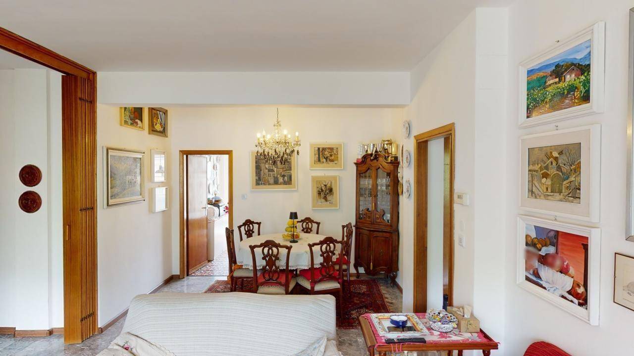 Meran-Zentrum-Aussicht-Passirio-Passeggiate-Merano-Vista-