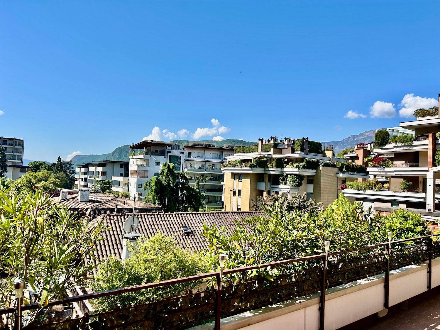 Appartamento-San-Giacomo-Trilocale-con-terrazzo-grande-con-garage-3-Zimmer-Wohnung-mit-Terasse-mit-Garage-in-Sankt-Jakob-Leifers