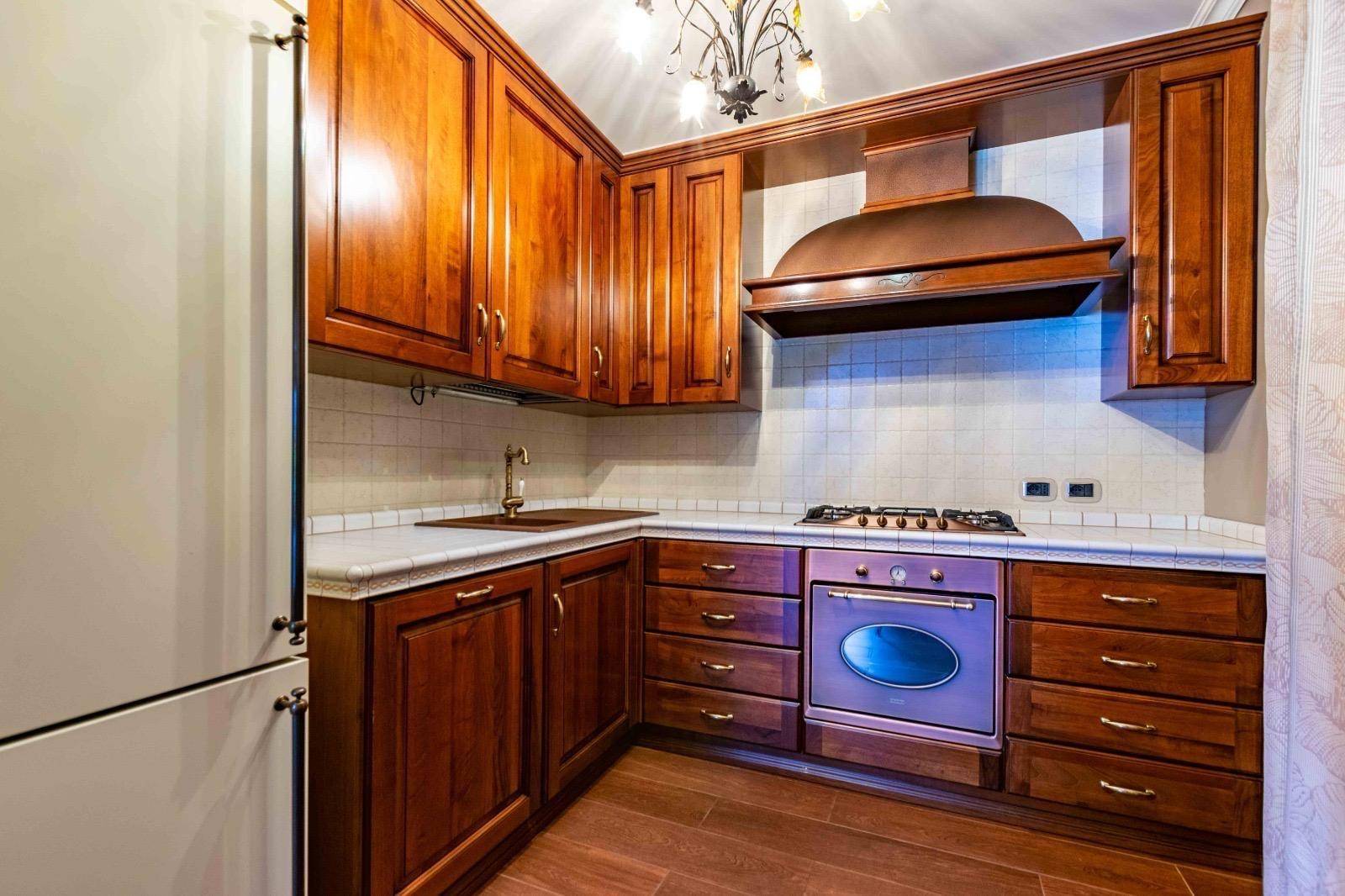 Luxusvilla-am-gardasee-kaufe_villa-am-gardasee-kaufen-haus-am-gardasee-kaufen_exklusive-Villa-am-gardasee_luxus-villa_luxusvilla-am-gardasee_villa-mit-panorama_villa-in-desenzano_comprare-villa-lago-di-garda_vendere-villa-lago-del-garda_Villa-di-lusso_Lago-di-Garda-Villa-esclusiva-con-piscina_Villa-con-vista-sul-lago-Immobile-di-lusso_Lago-di-Garda_Villa-panoramica_Proprietà-sul-Lago-di-Garda_Villa-Desenzano