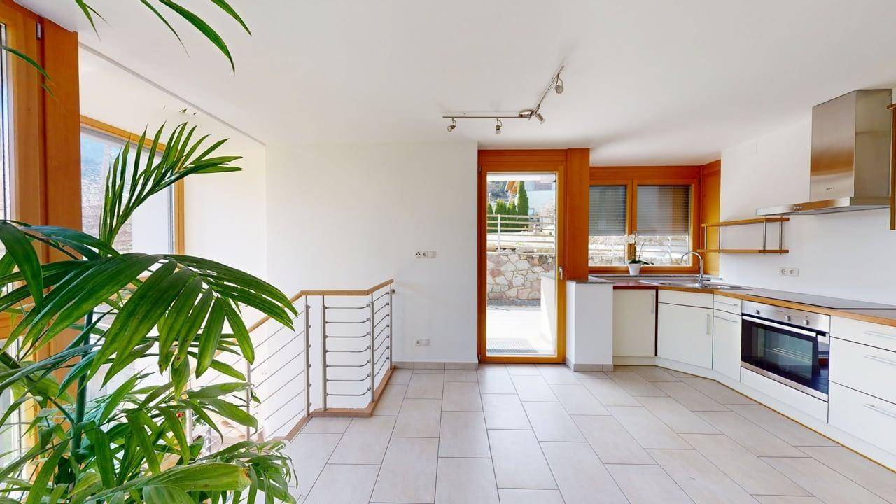 Völlan-Foiana-Wohnung-appartamento-Garten-giardino-Keller-cantina-garage-Garage-Ferienwohnung-hell-luminoso-Zweizimmerwohnung-bilocale-trilocale-Dreizimmerwohnung