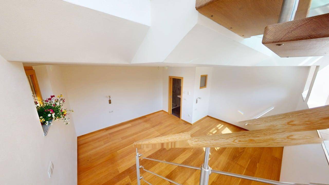 Völlan-Foiana-Wohnung-appartamento-Garten-giardino-Keller-cantina-garage-Garage-Ferienwohnung-hell-luminoso-Zweizimmerwohnung-bilocale-trilocale-Dreizimmerwohnung