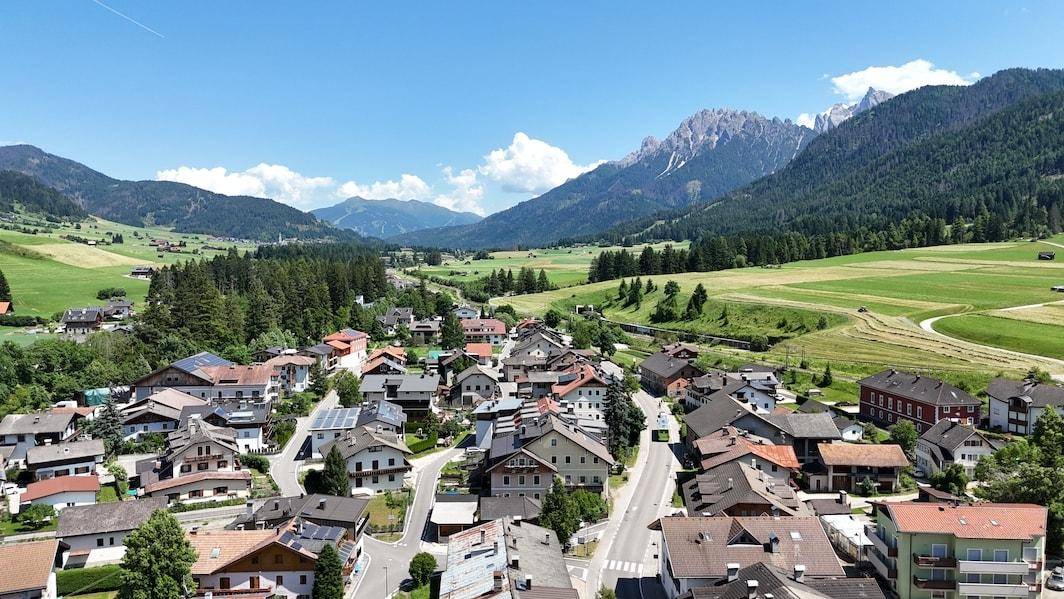 Niederdorf_Genehmigtes Projekt_7 freie Wohnungen_Konventionelle_Visionen_Umsetzungsmöglichkeiten_Rauminhalt