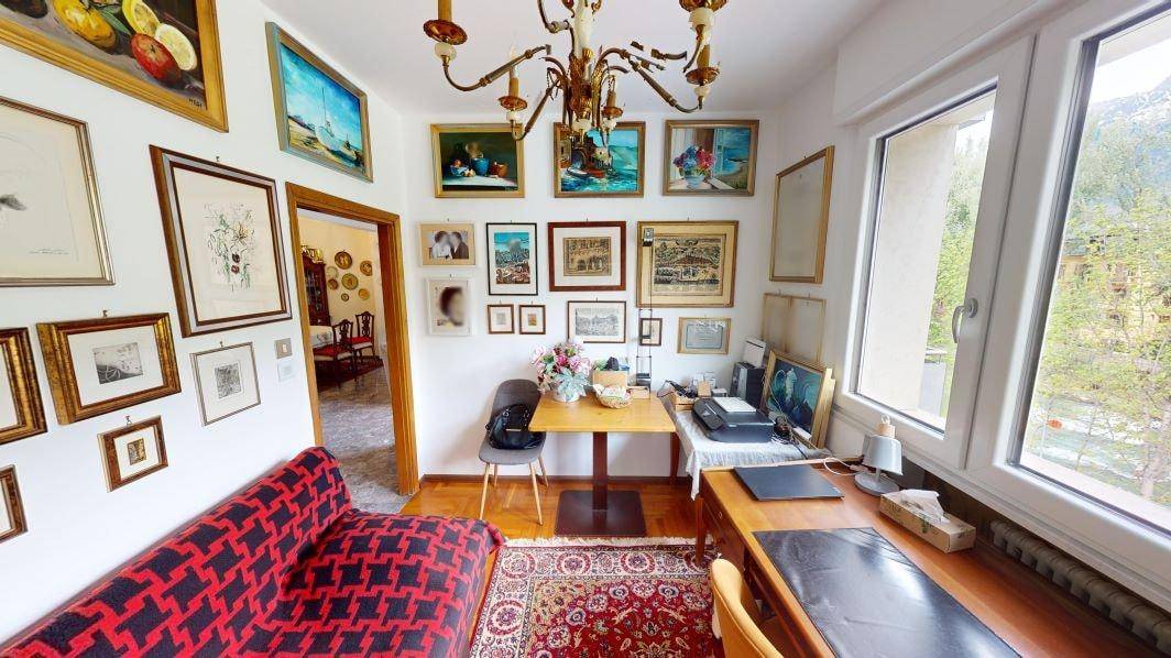 Meran-Merano-Passer-Passirio-Vierzimmerwohnung-quadrilocale-Balkon-balcone-Arbeitszimmer-ufficio-Büro-Schlafzimmer-soggiorno-cucina-cantina-Keller-garage-Garage-Aussicht-vista
