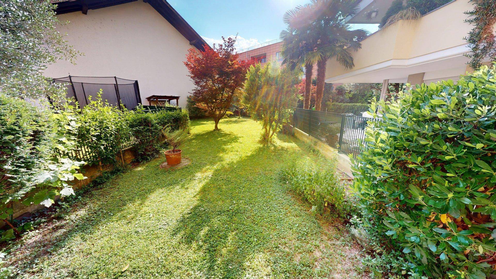 Lana-bilocale-Zweizimmerwohnung-Garten-giardino-Keller-cantina-Garage-Kondominium