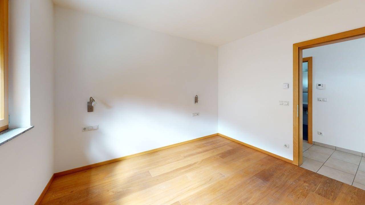 Völlan-Foiana-Wohnung-appartamento-Garten-giardino-Keller-cantina-garage-Garage-Ferienwohnung-hell-luminoso-Zweizimmerwohnung-bilocale-trilocale-Dreizimmerwohnung